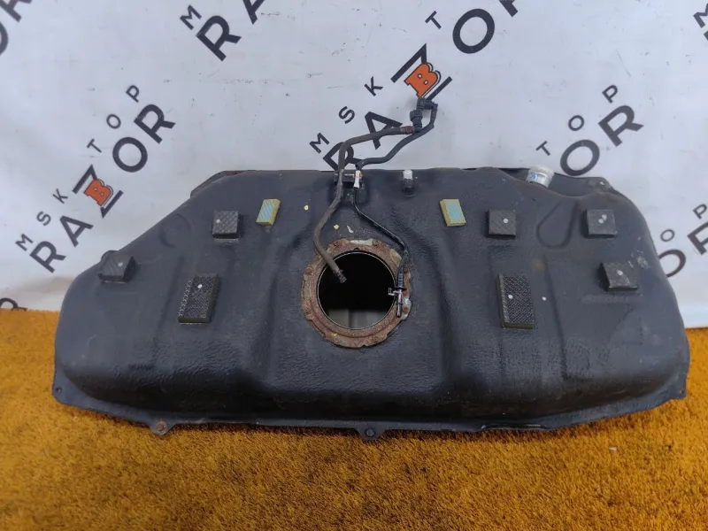 Бак топливный