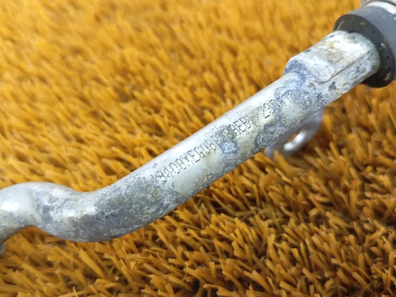 Трубка масляная