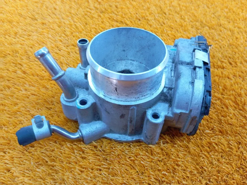 Дроссельная заслонка