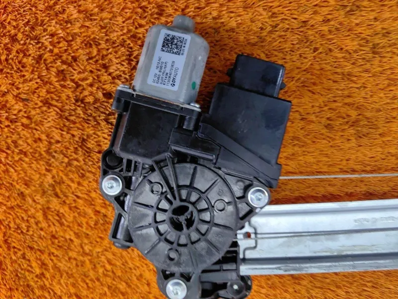 Стеклоподъемник