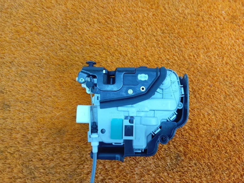 Замок двери