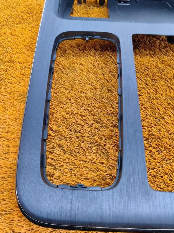 Накладка центральной консоли