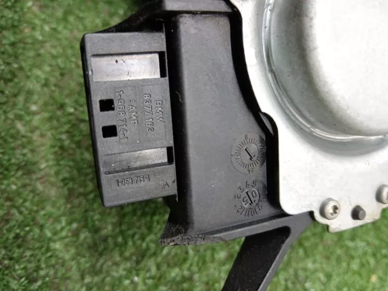 Моторчик стеклоочистителя