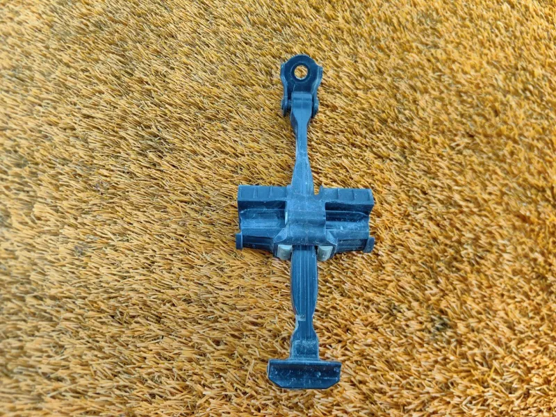 Ограничитель двери