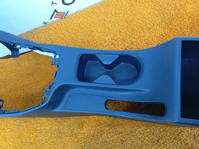 Консоль центральная