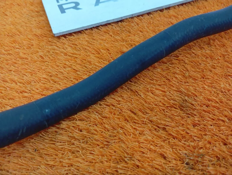 Патрубок системы охлаждения