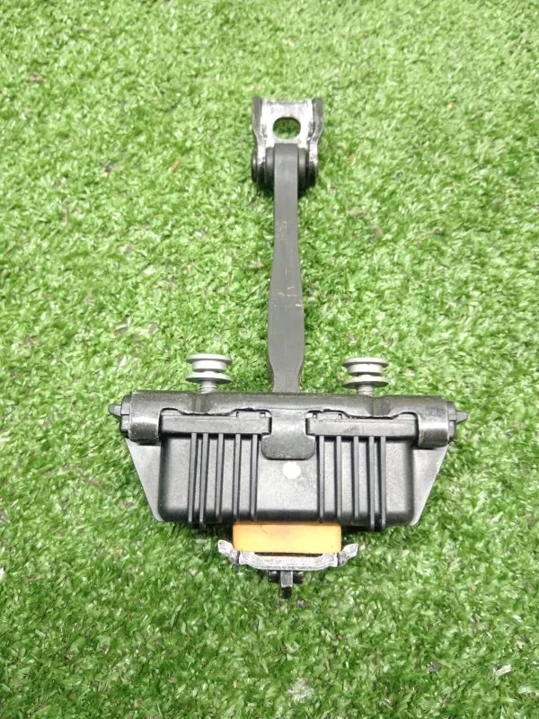 Ограничитель двери