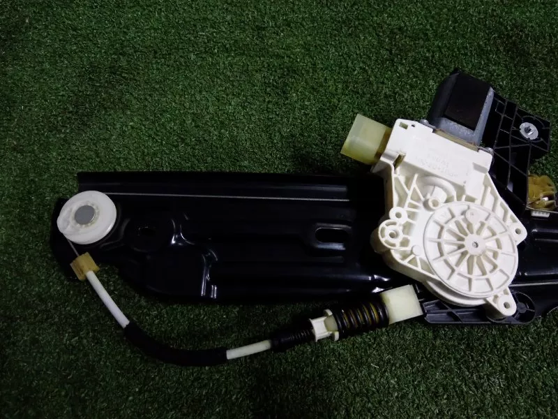 Стеклоподъемник BMW 5-Series 2010 51357182613 F10, задний левый