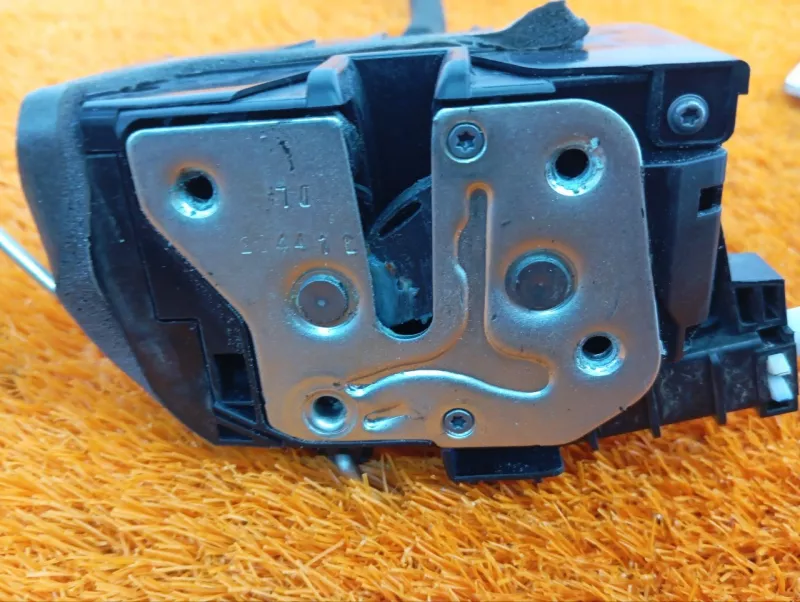 Замок двери