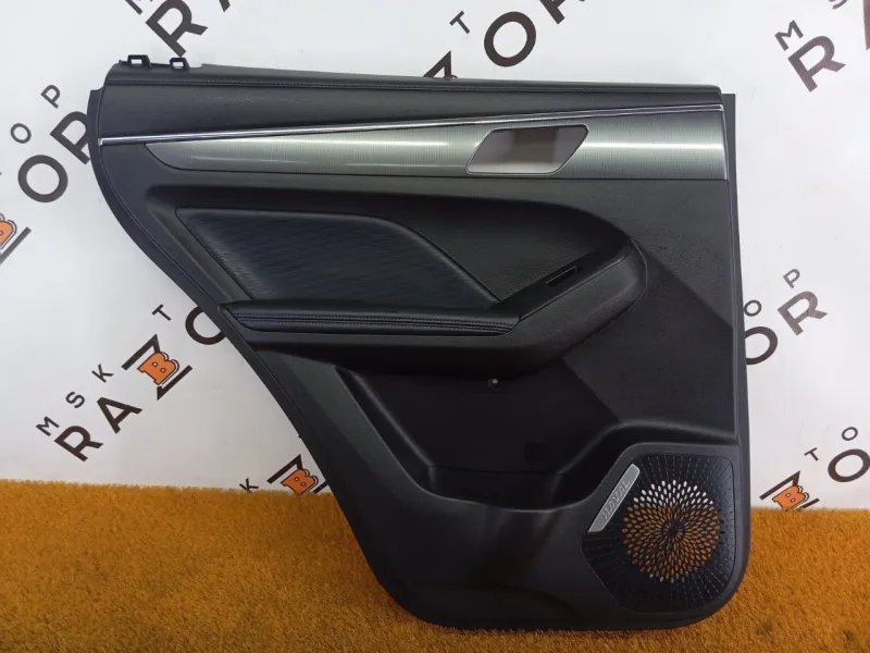 Обшивка двери