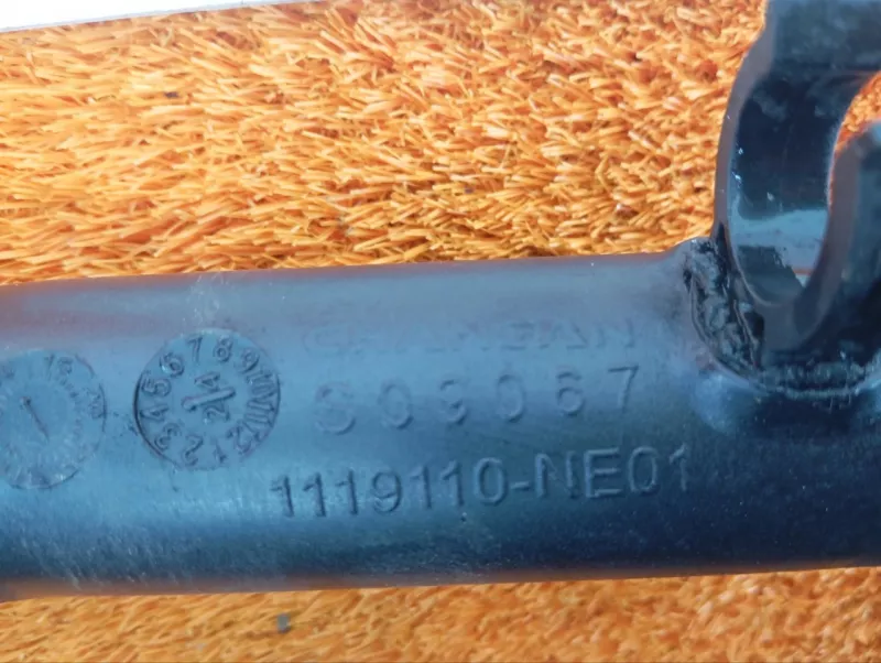 Патрубок интеркулера