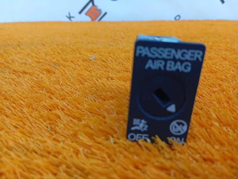 Выключатель подушки безопасности