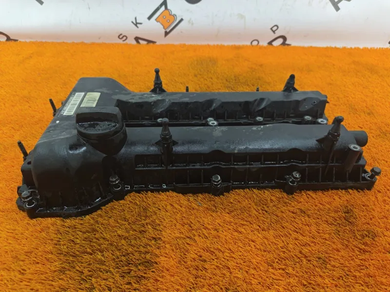 Клапанная крышка