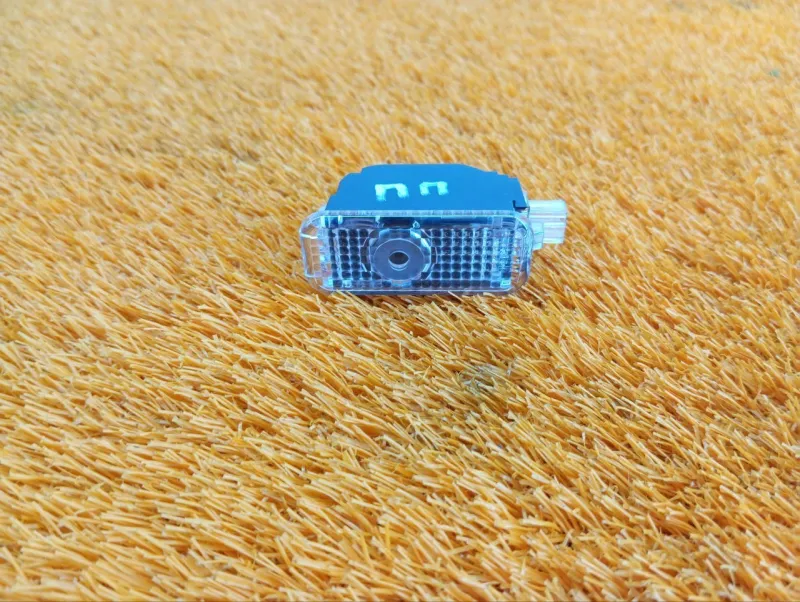 Плафон подсветки двери