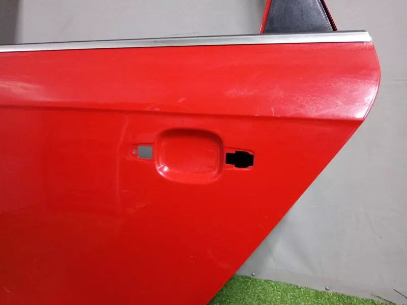 Дверь Audi A4 2008 8K9833051D B8, задняя левая