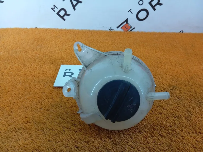 Бачок расширительный