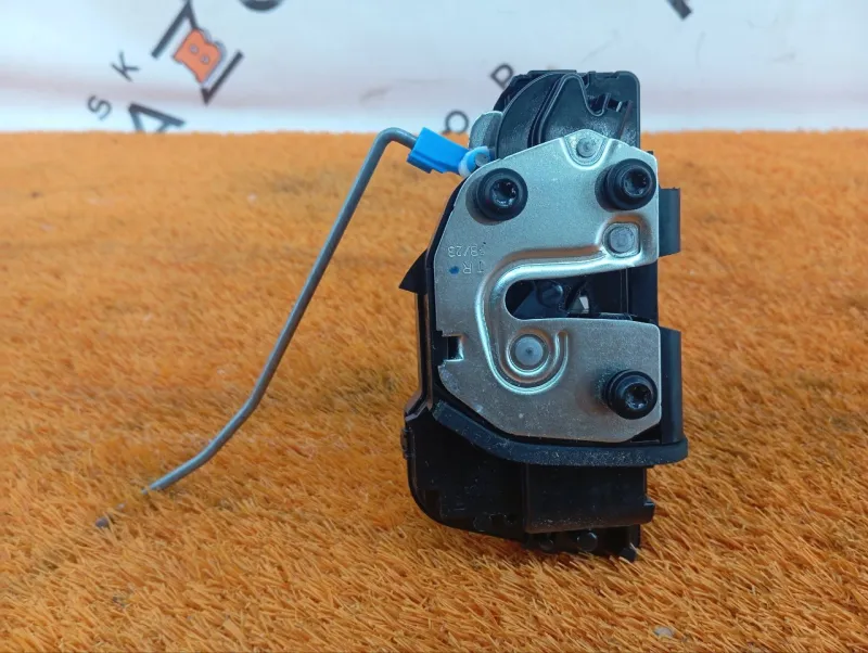 Замок двери