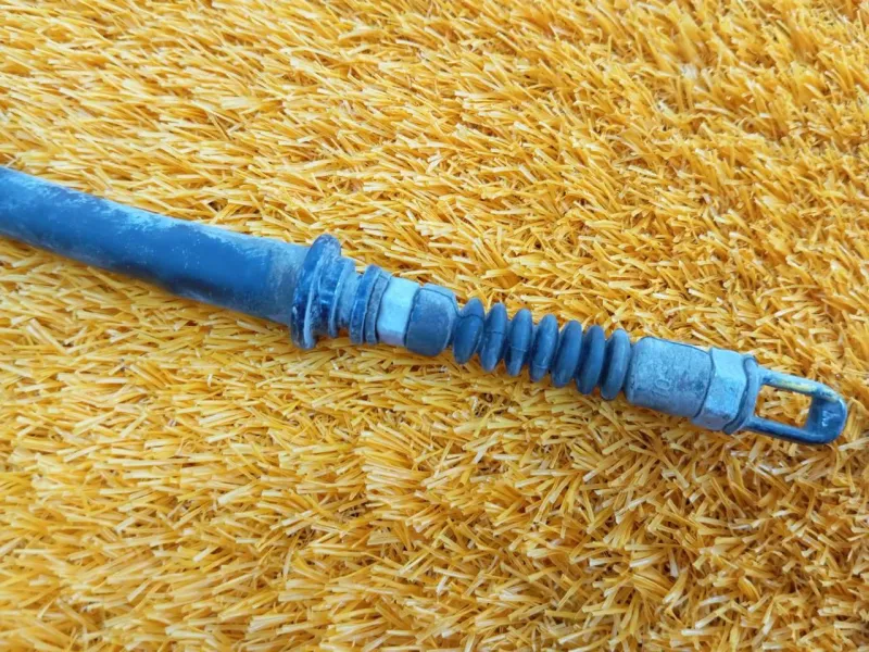 Трос стояночного тормоза