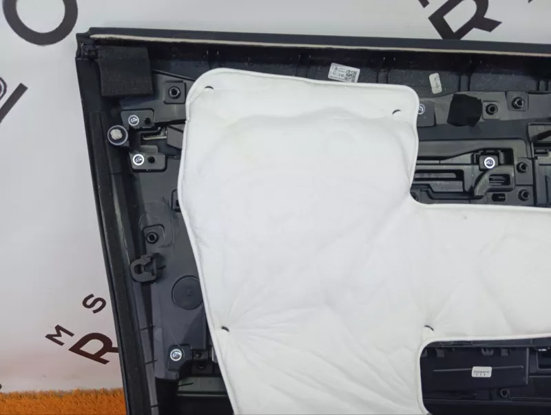 Обшивка двери