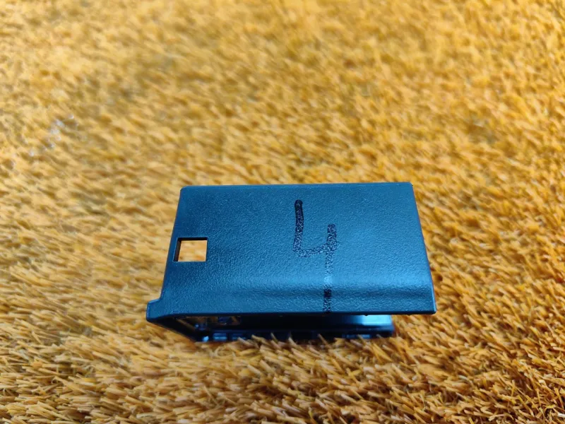 Заглушка полозьев сиденья