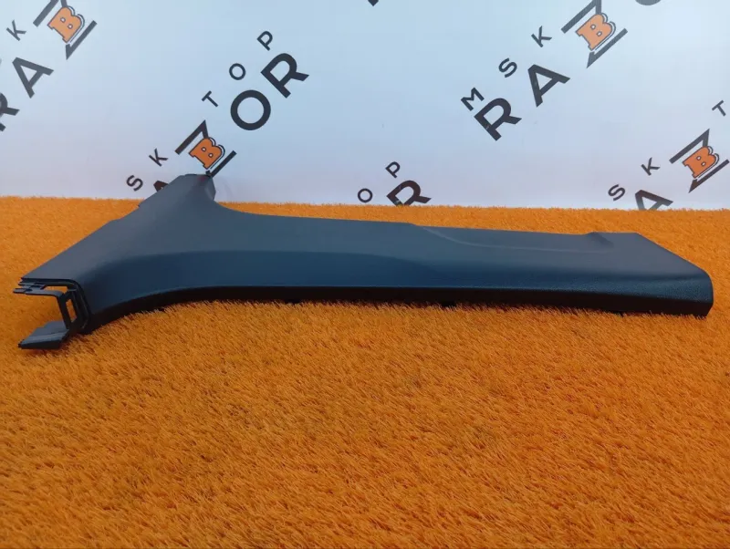 Обшивка центральной стойки