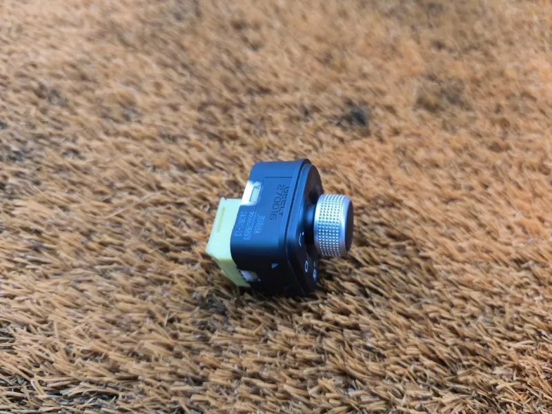 Блок управления зеркалами