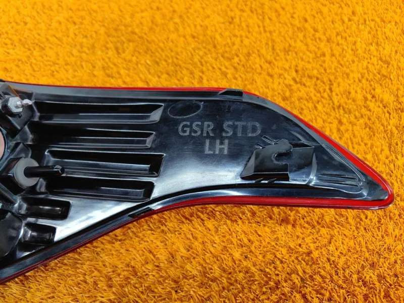 Фонарь задний