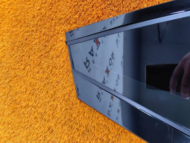 Форточка задняя