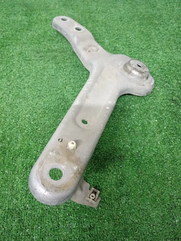 Рычаг продольный