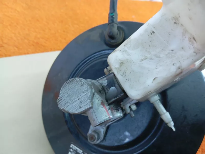 Усилитель тормозов