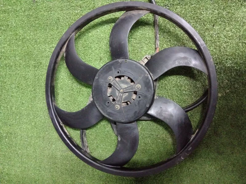 Вентилятор Радиатора BMW X1 2011 67327588974 E84 N47D20C 75397700