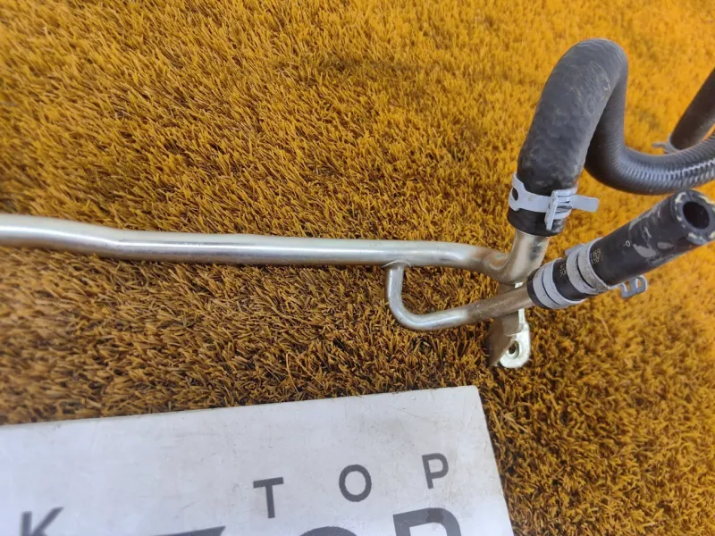 Трубка системы охлаждения