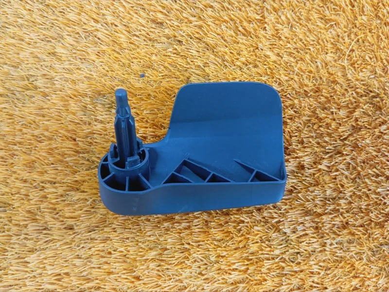 Ручка открывания капота