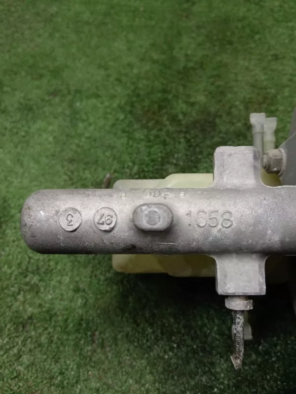 Главный тормозной цилиндр