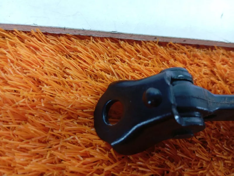 Ограничитель двери