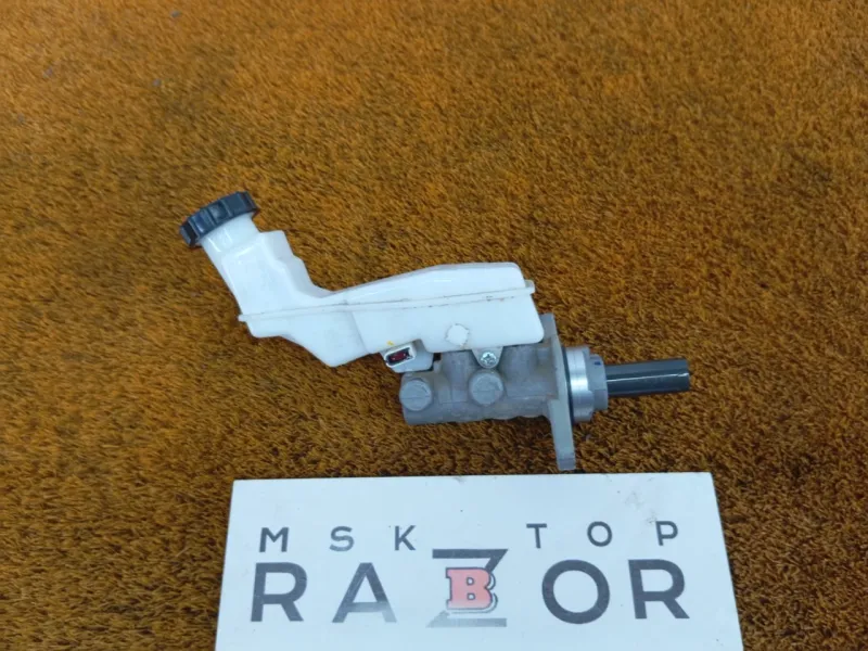 Главный тормозной цилиндр