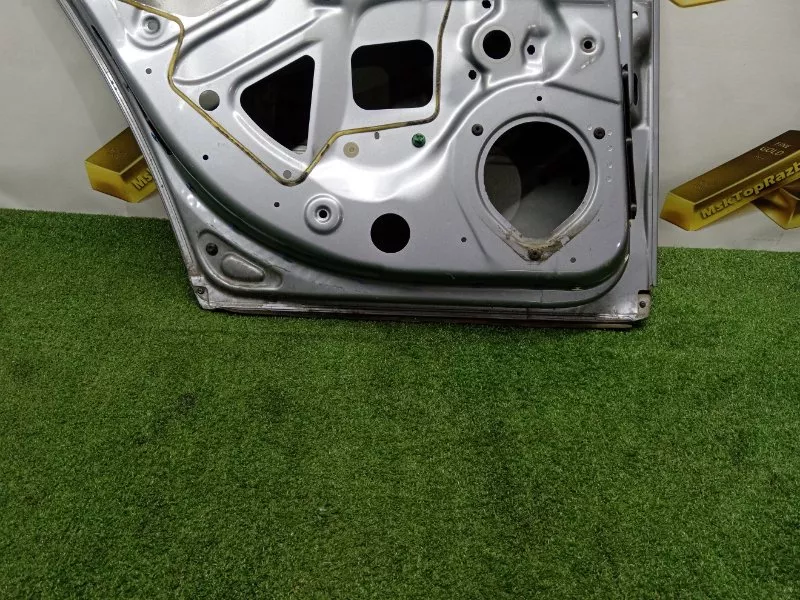 Дверь Audi A4 2005 8E0833051J B7, задняя левая