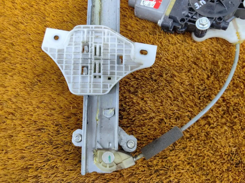 Стеклоподъемник