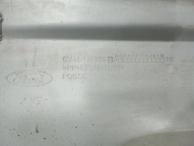 Молдинг бампера