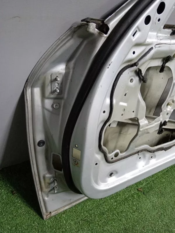 Дверь BMW 3-Series 2005 41007203644 E90, передняя правая