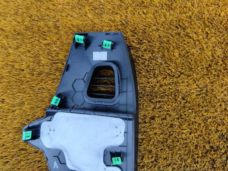 Накладка на торпедо