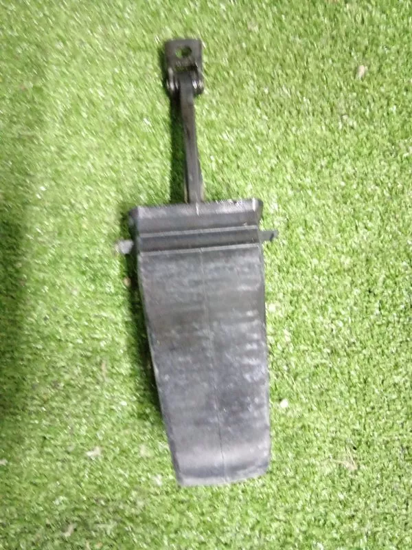 Ограничитель двери