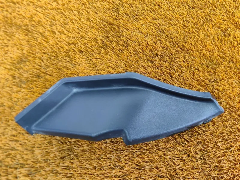 Уголок жабо