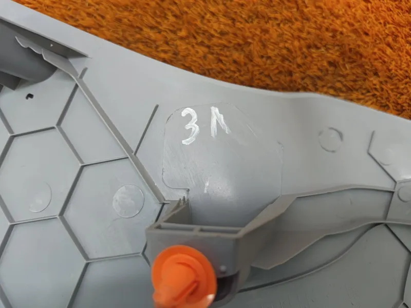 Накладка на стойку кузова