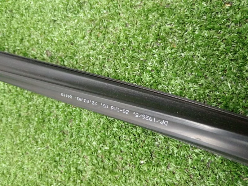 Уплотнитель стекла двери