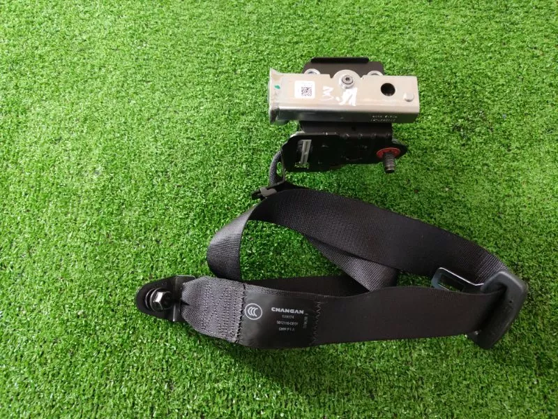 Ремень безопасности