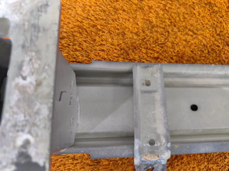 Усилитель бампера