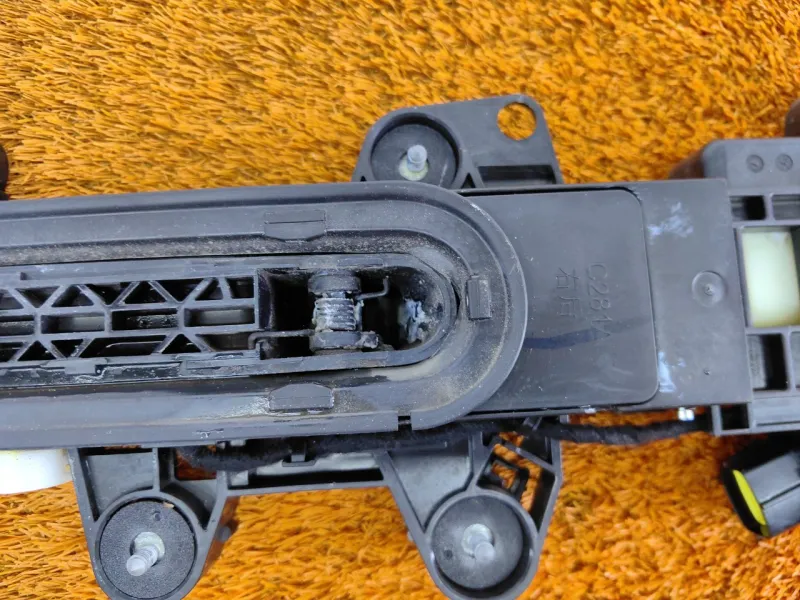 Ручка двери наружняя