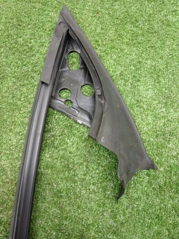 Уплотнитель стекла двери