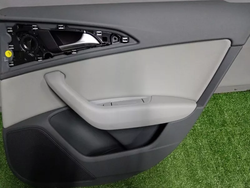 Обшивка двери Audi A6 2011 4G0867306 C7, задняя правая